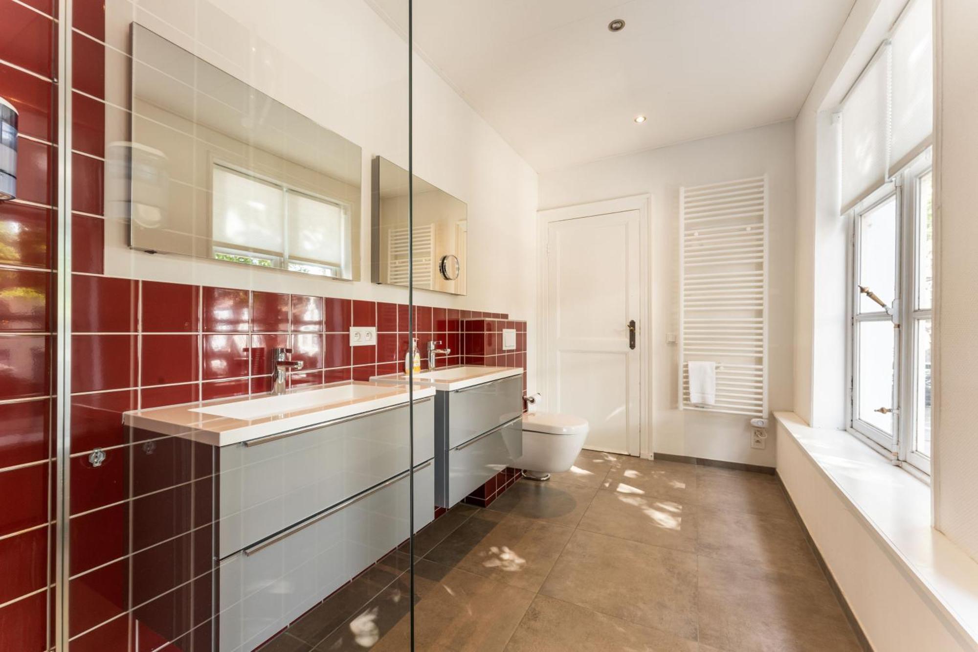 Lake Suites Bruges Luaran gambar