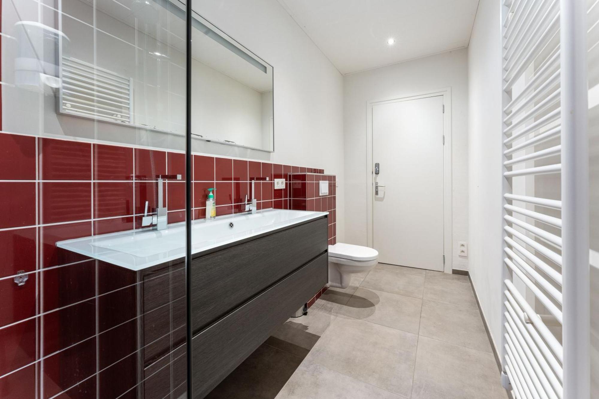 Lake Suites Bruges Luaran gambar