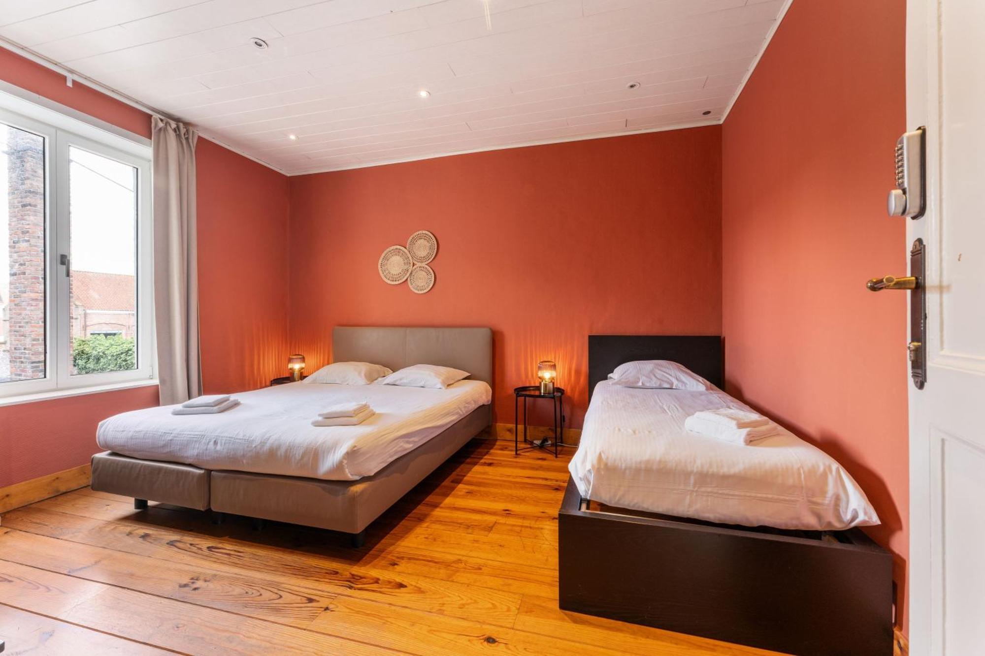 Lake Suites Bruges Luaran gambar
