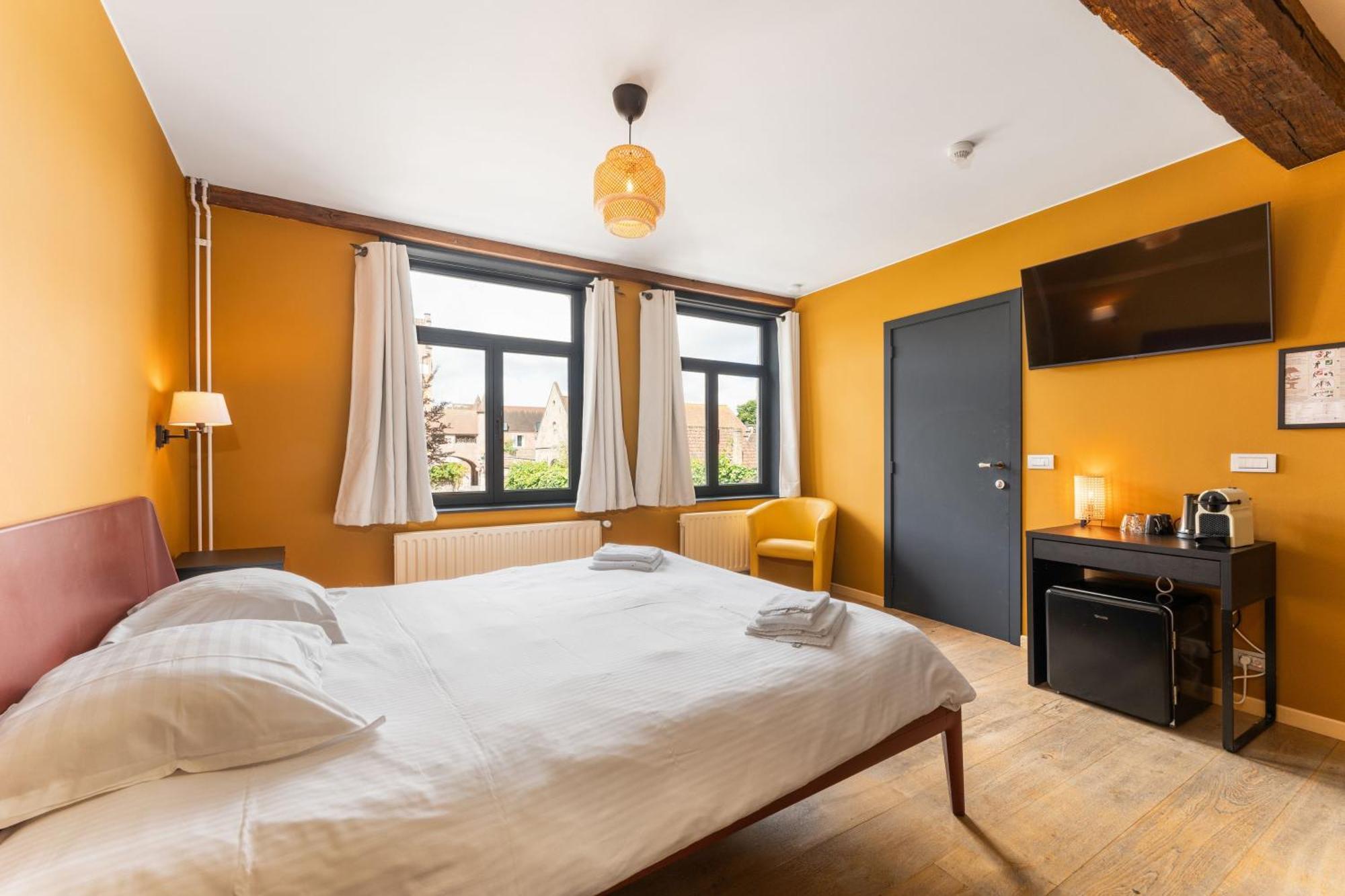 Lake Suites Bruges Luaran gambar